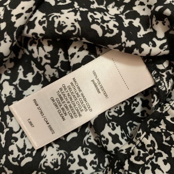 laundry by Shelli Segal Black & White Blouse - Size L, EUC - Picture 6 of 6